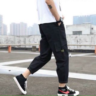 Quần jogger kaki form chuẩn nắp túi giả