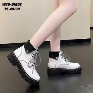 Boots nữ buộc dây da mềm đế răng cưa kiểu dáng năng động
