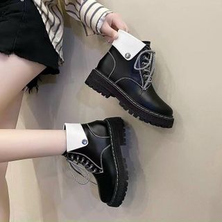 Boots nữ buộc dây da mềm đế răng cưa kiểu dáng năng động