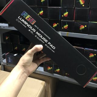 Miếng Lót Chuột Gaming Có Đèn Led RGB Đổi Màu Cực Đẹp Dành Cho Game Thủ - Bàn Di Chuột Chơi Game Chống Trượt Rất Êm