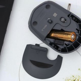 Chuột không dây Logitech M170 Đen