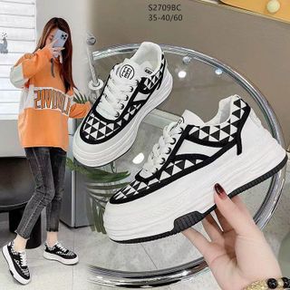 Giày thể thao nữ đế bằng cao họa tiết kẻ trắng đen S2709