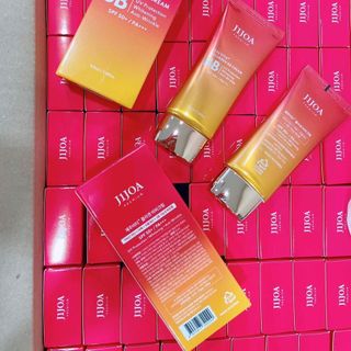 Kem BB Collagen SPF50+/PA+++ - Jeju Vita + Collagen BB Cream