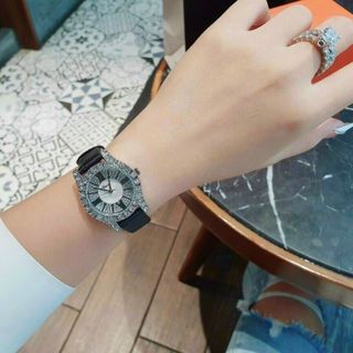 ĐỒNG HỒ CHOPPARD DÂY DA NỮ HOT HOT