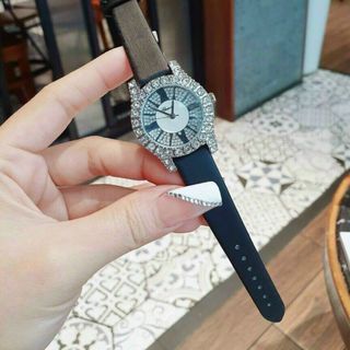 ĐỒNG HỒ CHOPPARD DÂY DA NỮ HOT HOT