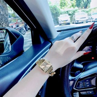 Đồng hồ nữ cao cấp GUESSSS CHAIN BRACELET W1029L2