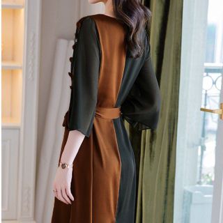 ĐẦM SUÔNG TAY XẺ PHỒI MÀU NÂU ĐEN – DT1665