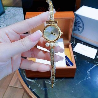 ĐỒNG HỒ CHANE KIỀNG NỮ NEW