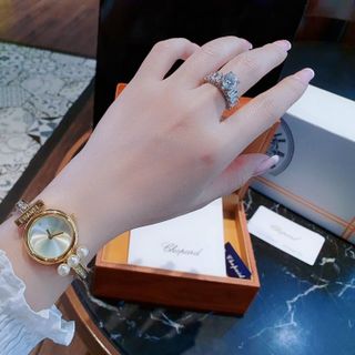ĐỒNG HỒ CHANE KIỀNG NỮ NEW