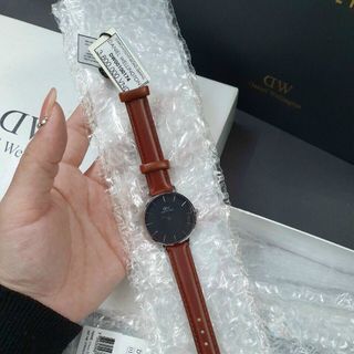 ĐỒNG HỒ DANIEL WELLlNGTON CHÍNH HÃNG SALE