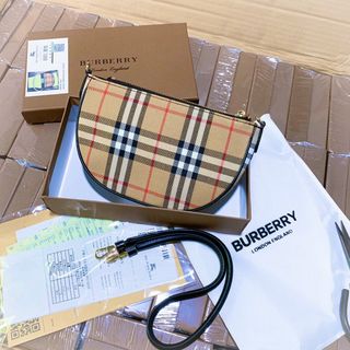 Túi xach BURBERRYy Thuyền sz22 (Hàng đẹp) Fullbox, bọc seal ,Hàng super, có logo mã cod