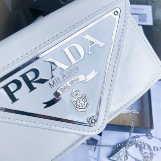 Túi xách ví PRADAa DÂY XÍCH sz19 ,Fullbox, dán tem bọc seal, Hàng super, có logo mã cod