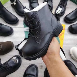 Giày boots trẻ em chất da mềm buộc dây sỉ giá xưởng S2747