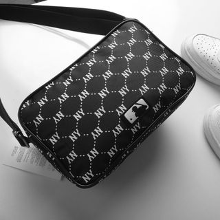 Túi xách nam, túi đeo chéo thời trang nam, chất liệu 100% polyester • Logo in nhiệt cực nét • Size | 19cm x 13cm x 4.5cm