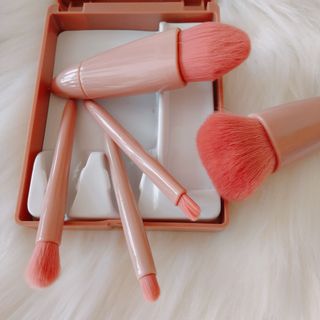 Bộ cọ trang điểm makeup cá nhân 5 món tiện dụng