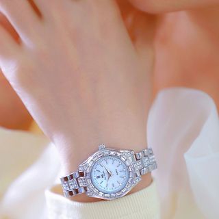 Đồng hồ bs viền đá mẫu mới
