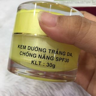 Kem dưỡng trắng da chống nắng 30g Trắng Hồng Thu Thảo