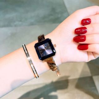 Đồng hồ swarovvsaki vuông mẫu mới