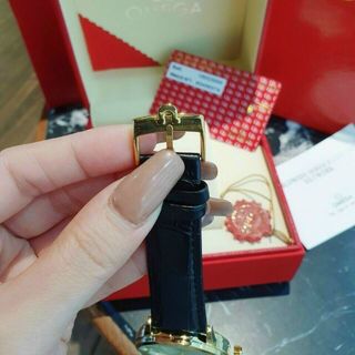 ĐỒNG HỒ OMEGA MẶT SỐ DÂY DA NAM