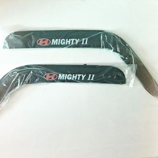 Vè che mưa xe tải HYUNDAI mighty N250 N250SL 75S 110XL HD65 HD72 hàng dày 2mm ( giá 1 cặp)