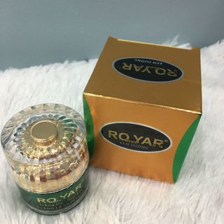Kem dưỡng trắng da, se khít chân lông 18g ROMATYAR