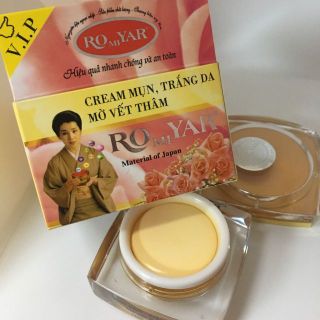 Kem mụn trắng da mờ thâm romiyar