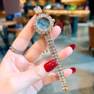 Đồng hồ lcws chanel02 viền đá