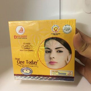 Kem trắng da mặt đa chức năng đẳng cấp 50g onetoday