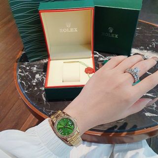 ĐỒNG HỒ ROLLEX TRUNG NỮ HOT HOT