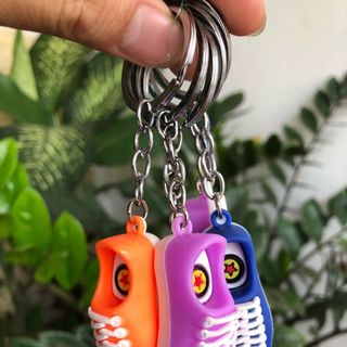 Móc khoá giày lon nước dễ thương sỉ và lẻ