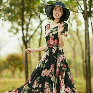 Đầm xòe hoa dáng dài