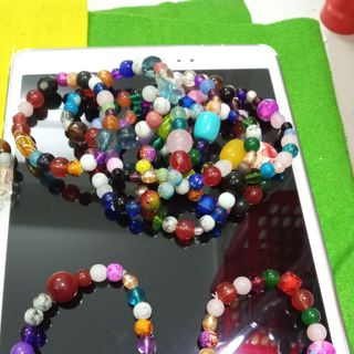 Vòng tay chuỗi đủ màu rất nhiều mẫu nha các bạn giảm giá