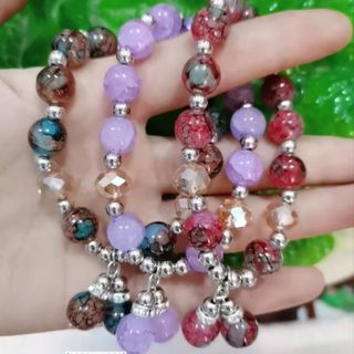 Chuỗi đeo tay màu sắc ngẫu nhiên