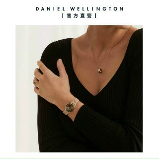 ĐỒNG HỒ DANIEL WELLlNGTON AMBER NEW