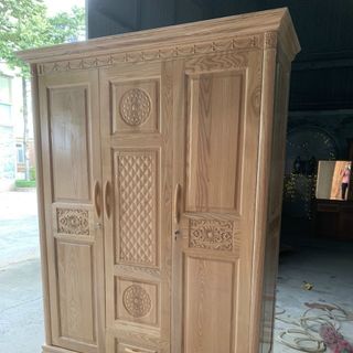 Tủ áo sồi