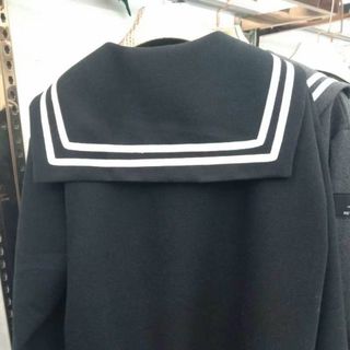 Áo bomber cách điệu