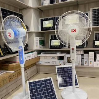 Quạt Đứng Tích Điện Năng Lượng Mặt Trời Jindian [JD188L] 25w - Bảo hành 12 Tháng