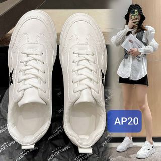 Giày thể thao trắng chất da mềm phối họa tiết bướm AP20