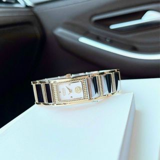 ĐỒNG HỒ VERSUS HOT 2023