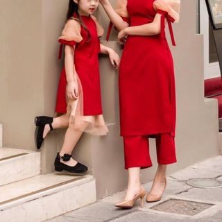 Áo dài mẹ bé