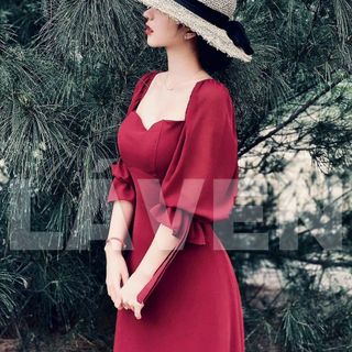 Đầm maxi dáng dài hở lưng tay dài sexy đi du lịch