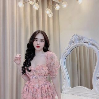 Đầm nữ dáng xòe cổ vuông bay bồng hai tầng sang chảnh
