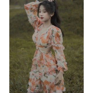 Đầm nữ dáng xòe hoa nhí tay dài hở lưng FREESHIPváy đi biển du lịch cổ chữ V khoét ngực hở eo nhún bèo