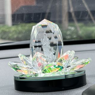 Tượng nước hoa Quan Âm pha lê trang trí ô tô