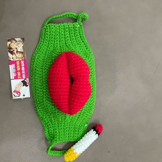 Khẩu trang môi hot trend