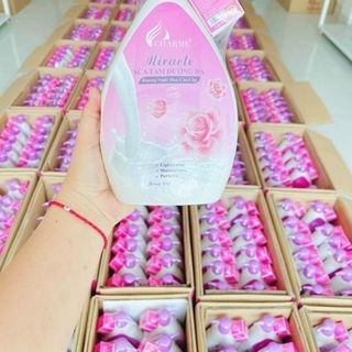 Sữa tắm nước hoa Charme Miracle 1000ml qqq giá sỉ