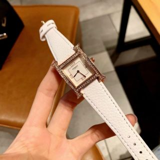 ĐỒNG HỒ HERRMES DA VUÔNG NEW