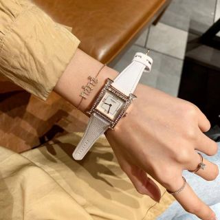 ĐỒNG HỒ HERRMES DA VUÔNG NEW