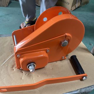 Tời quay tay vàng không cáp 2600LBS - 1179kg