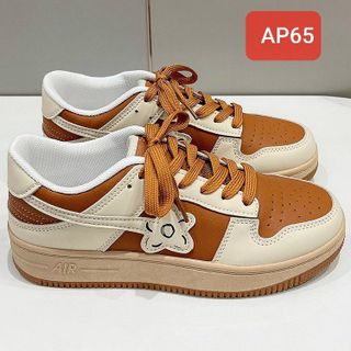 Giày thể thao nữ chất da mềm màu trắng phối nâu họa tiết hoa AP65